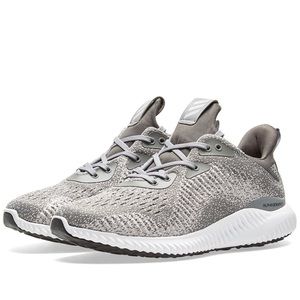 Like New! Adidas alphabounce